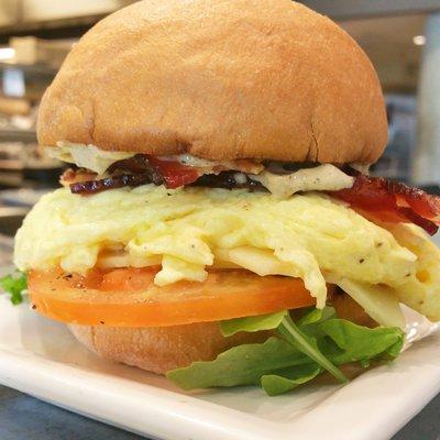 breakfast sandwich with gluten free bun