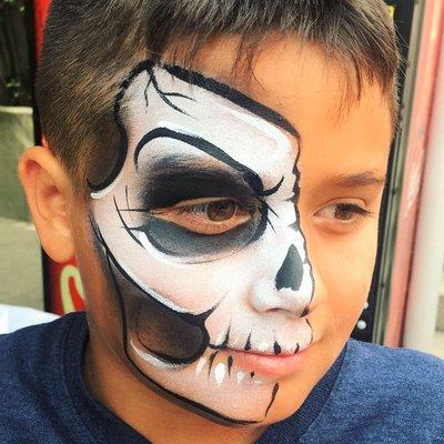 Skull 1/2 face painting