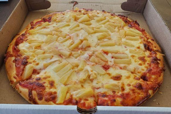 Pineapple pizza