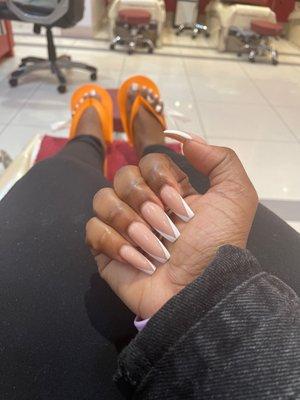 Great service & super friendly!! I love my nails