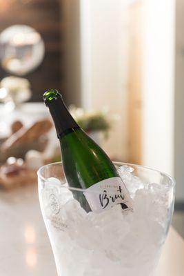 Our award winning sparkling brut Crèmant de Limoux.