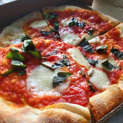 Am rgherita (Pizza Margherita)