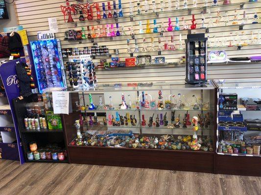 Huge selection of pipes, bongs, hookah, and much more!