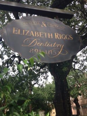 Riggs Elizabeth E, DDS