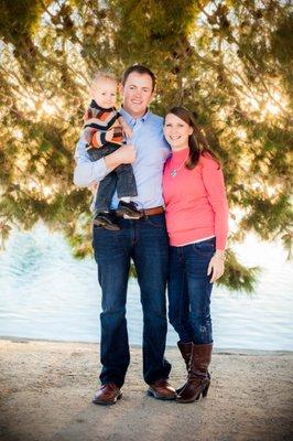 Outdoor family portrait by the lake at Apollo Park.