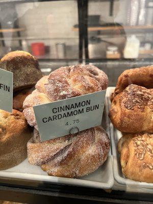 cinnamon cardamom bun