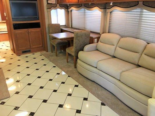 Palacios Upholstery RV & Tops