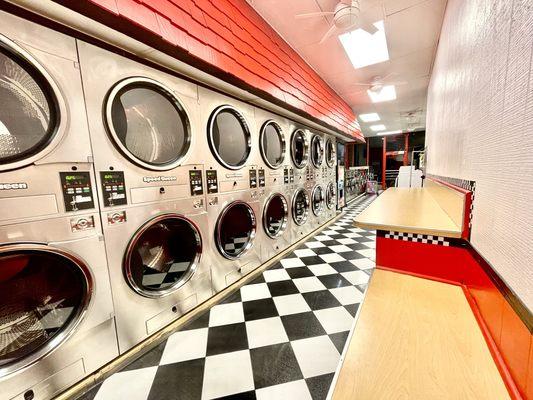 Speed Wash Laundromat