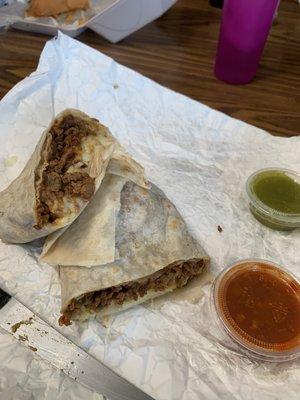 Cut burrito without tomato and lettuce by choice