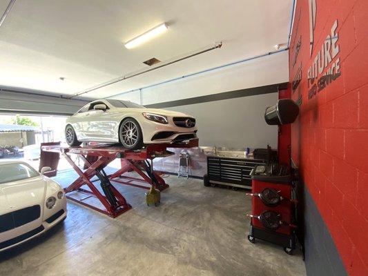 Alignment Service and Oil Change of a Mercedes Benz S63 AMG at Future Auto Service in Burbank