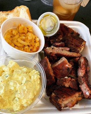 Rib tips plate w 2 sides (mac m cheese, potato salad), comes w slice of bread. Ordered small sweet vinegar onion $0.50 but get you a large !