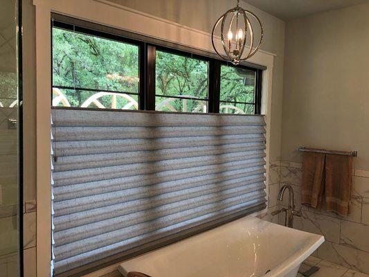 Hunter Douglas Vignette Shades