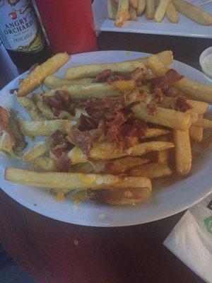 Bacon cheese fries