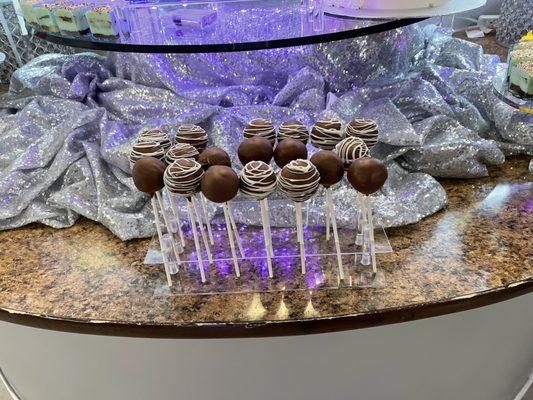 Yummy cake pops !