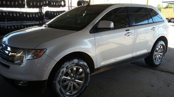 255/60/R18 General AT2 Tires on Ford Edge!