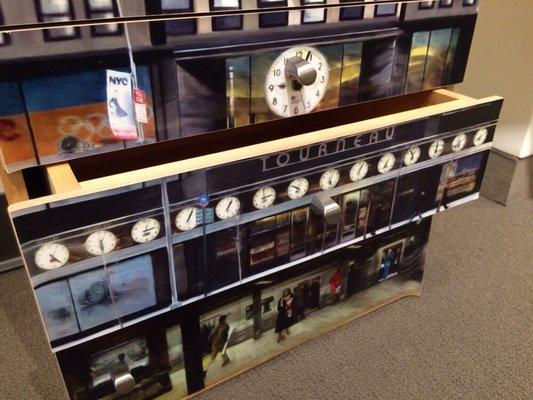 Drawer from a customized safe interior