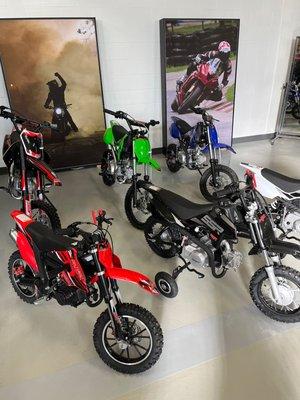 Youth gas powered dirt bikes with available training wheels