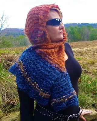 Jo Anna Lee Belmont resident artist @ Organic Artist Tree wearing her own design hand knit kid mohair wrap / shawl. oatree.