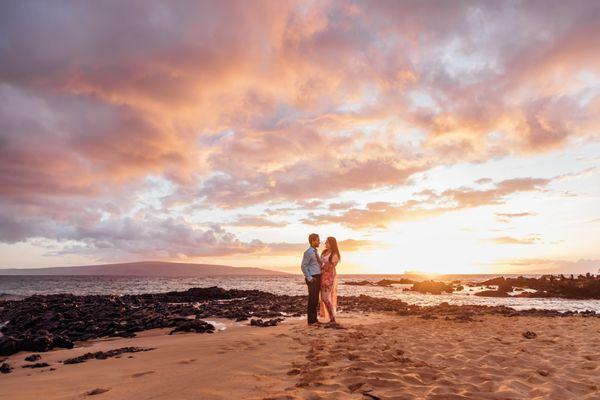 Couples Sunset Shoot, Makena Cove, Maui, Hawaii