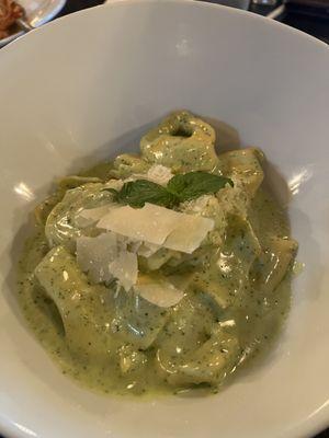 Tortellini Pesto