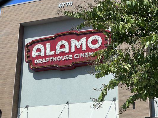 Alamo Sign