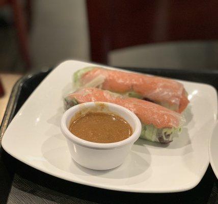 Spring rolls and peanut dipping sauce