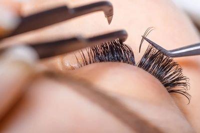 Lindabella Beauty Salon Eyelash Service