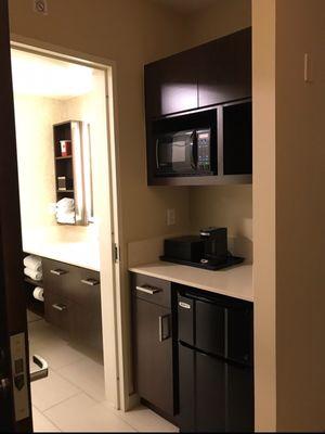 King room without Kitchenette (still has mini fridge with freezer, microwave & coffee maker). Very nice!