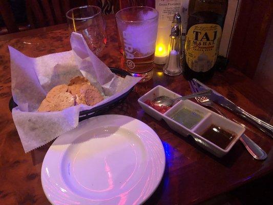 Pappadam's with condiment trio: The Green Coriander sauce is MY FAV!