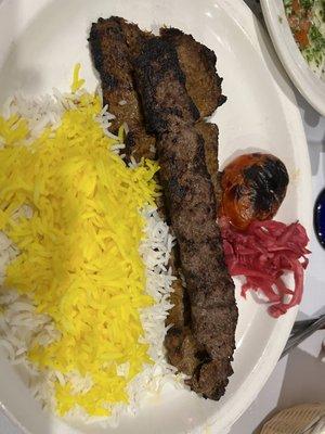 Soltani    (Filet mignon & koobideh kabobs)