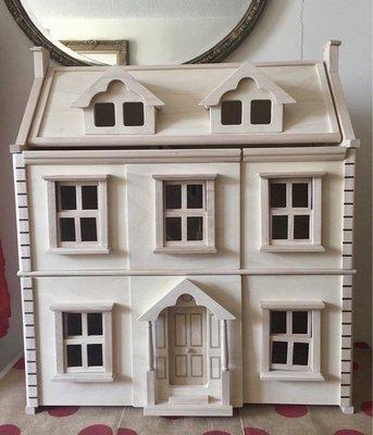 Doll House from Wayfair 08/08/24