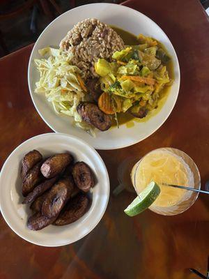 Veggie Curry with plantains and rice