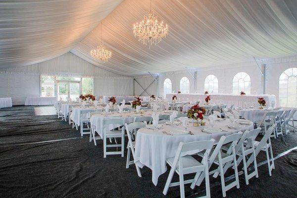 Outdoor tent for weddings