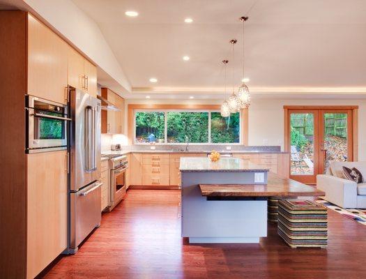 Spacious kitchen!