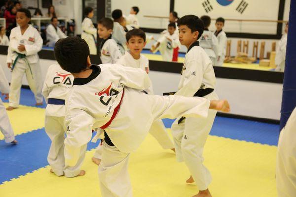 Students practicing free sparring.