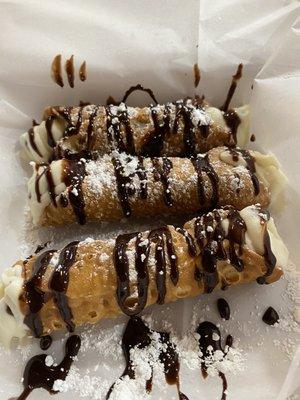 Cannolis