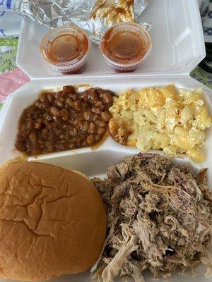 Chopped pork, baked beans, Mac&cheese