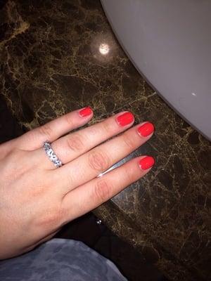 In love with my gel manicure.