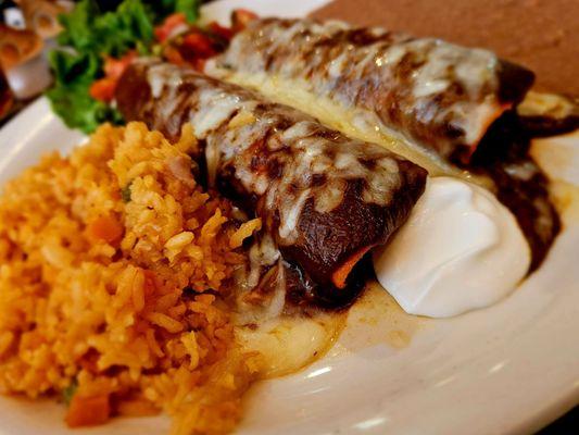 Lunch Mole Enchiladas!!