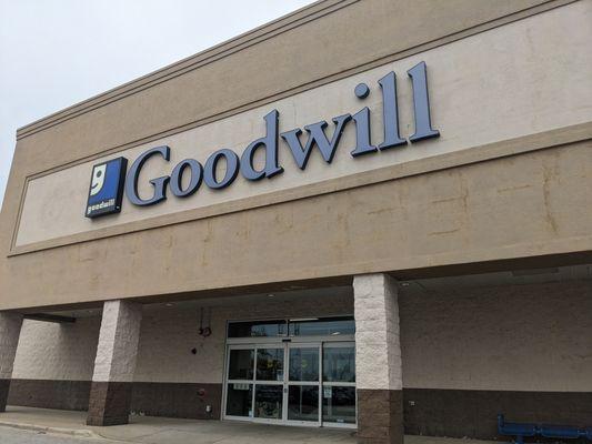 Goodwill Store, Addison