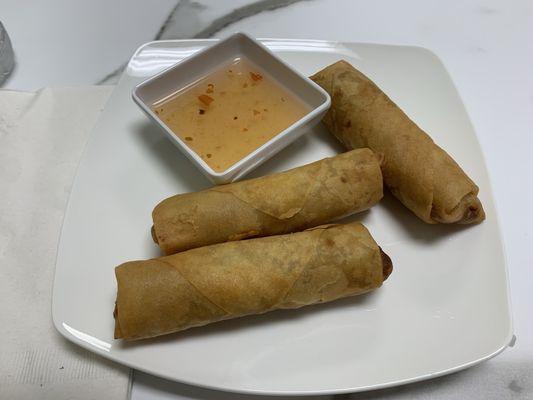 Egg rolls 3 to an order