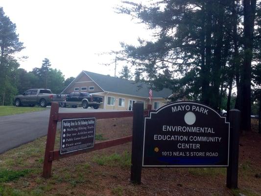 Driving up to the ranger station.