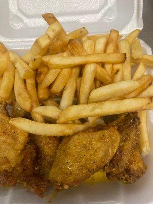 Lemon pepper wings and fries