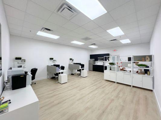 Interior Buildout ~ Green Injury Law Firm ~ 
3487 Woolbright Rd, Boynton Beach, FL 33436
https://www.greeninjurylawfirm.com/