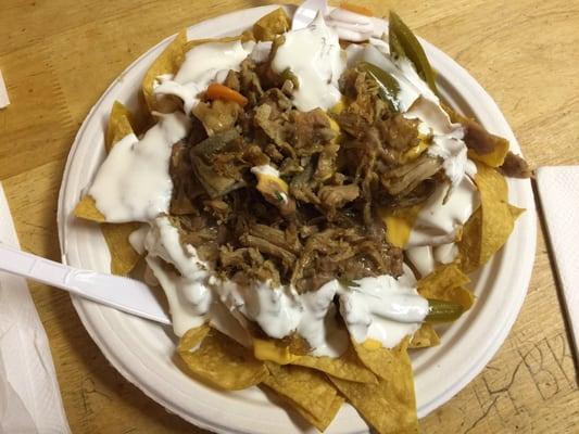 Carnitas nachos