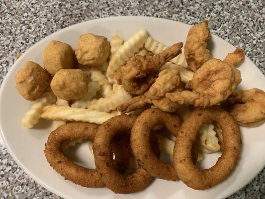 Scallops, shrimp, hush puppies, fries