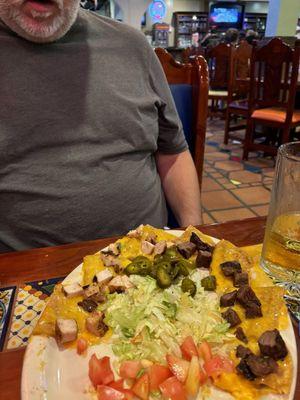 Combo chicken and steak nachos