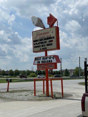 Sign wide view