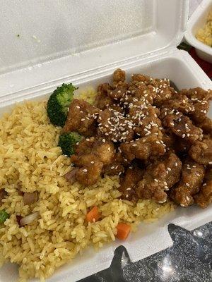 Lunch special Sesame chicken