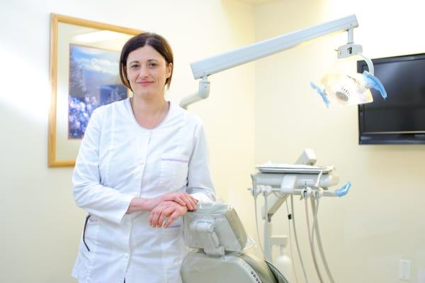 Simona Katona, DDS - Periodontist